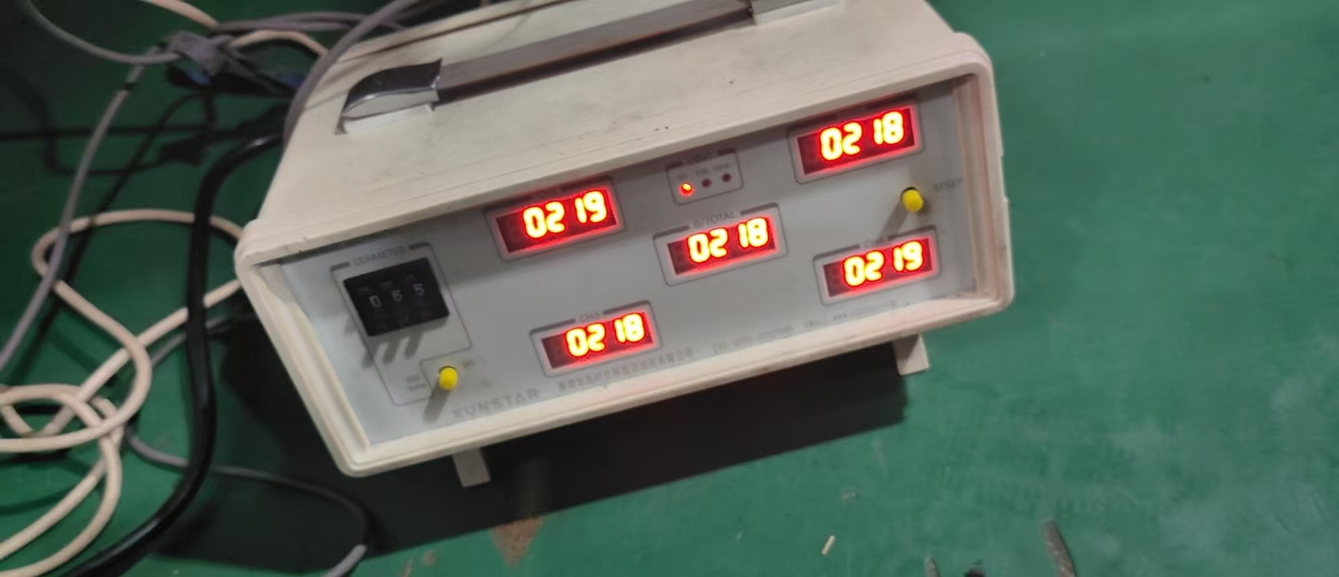 专业技术团队进行故障诊断