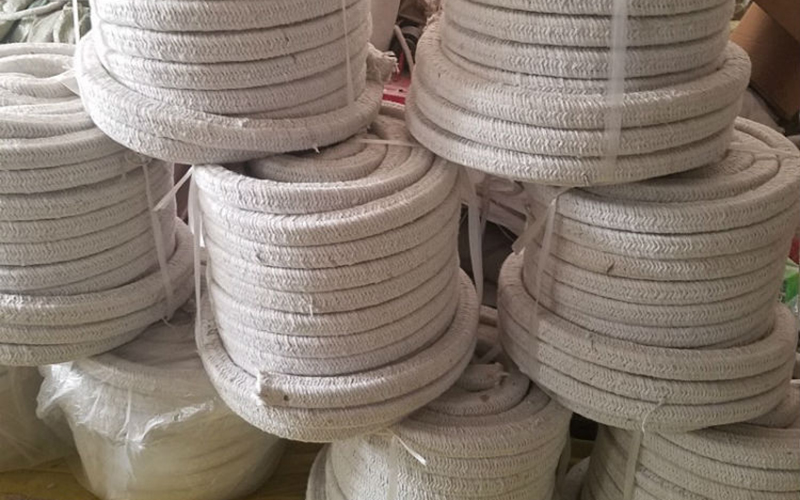 芳纶盘根生产车间一角