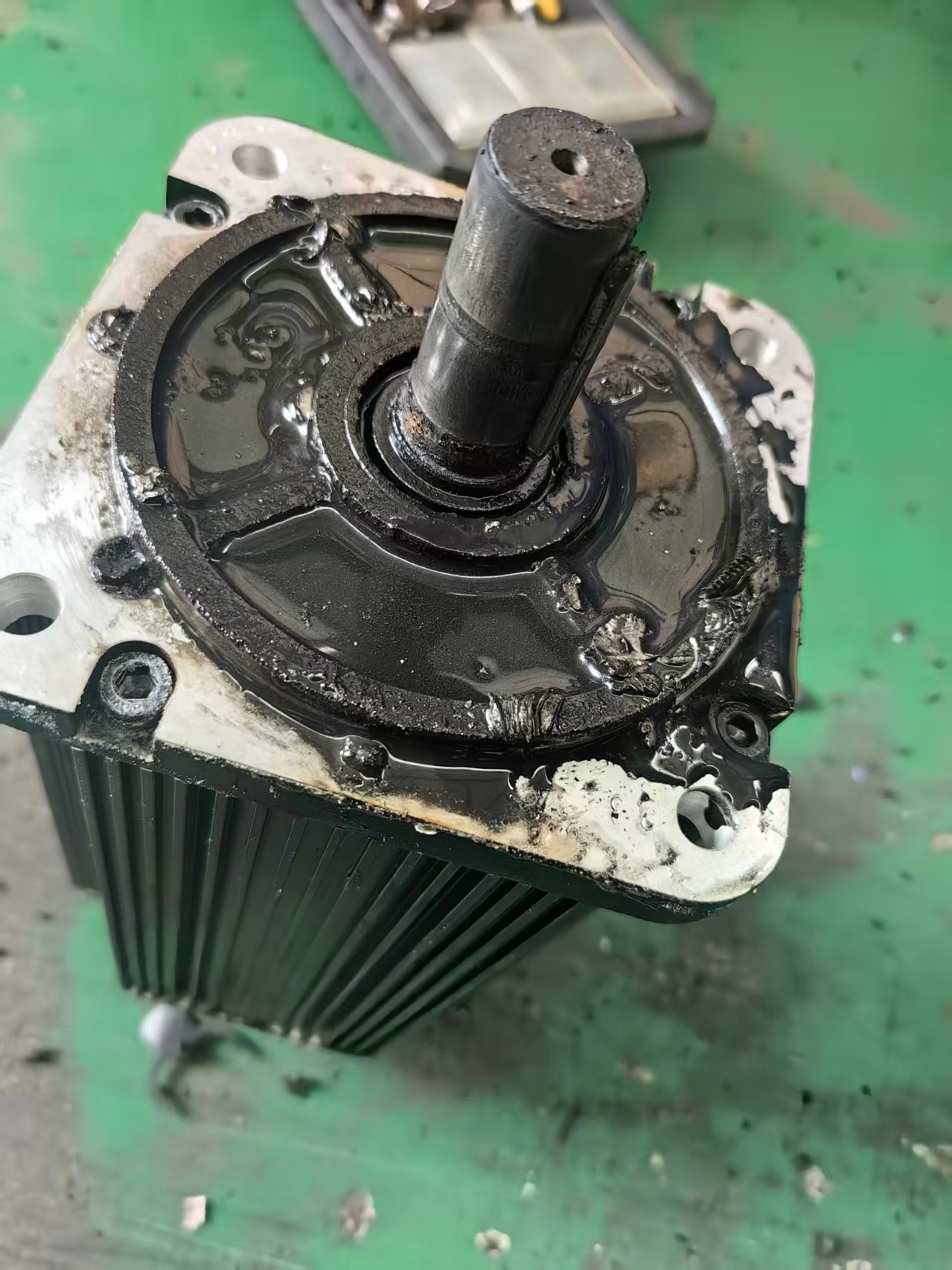 机械手在生产线上应用