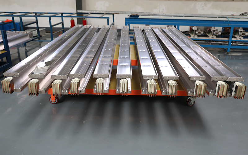 现代化工厂车间母线槽应用实景