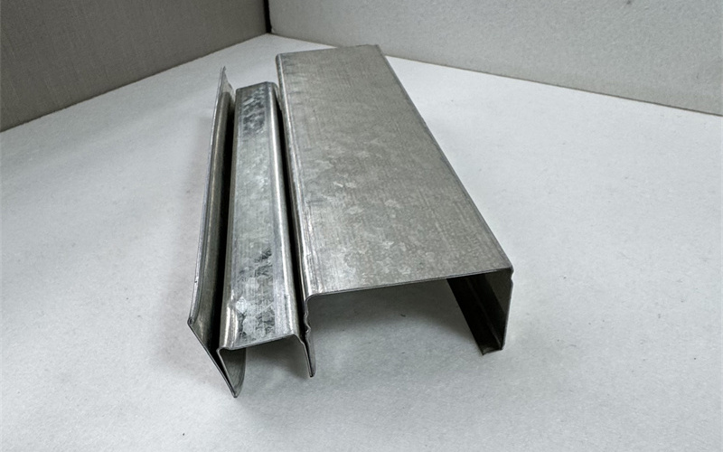 昊晟铂威自动化生产线一角