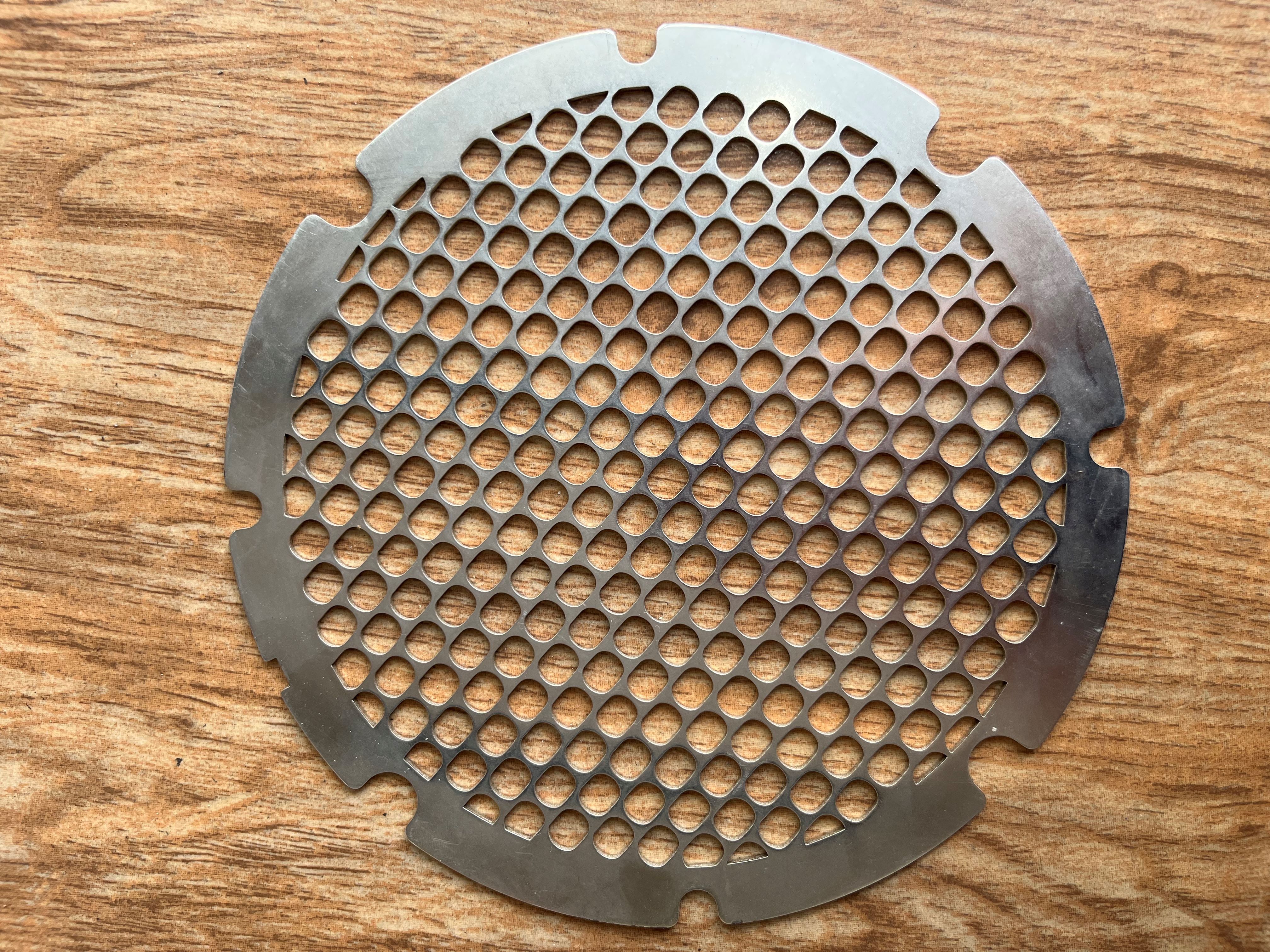 现代化冲孔网板生产车间