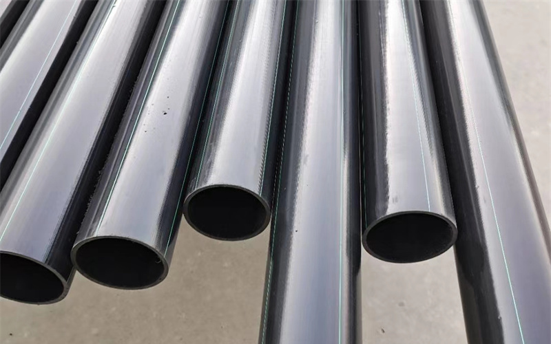 工程用PE穿線(xiàn)管生產(chǎn)車(chē)間實(shí)景