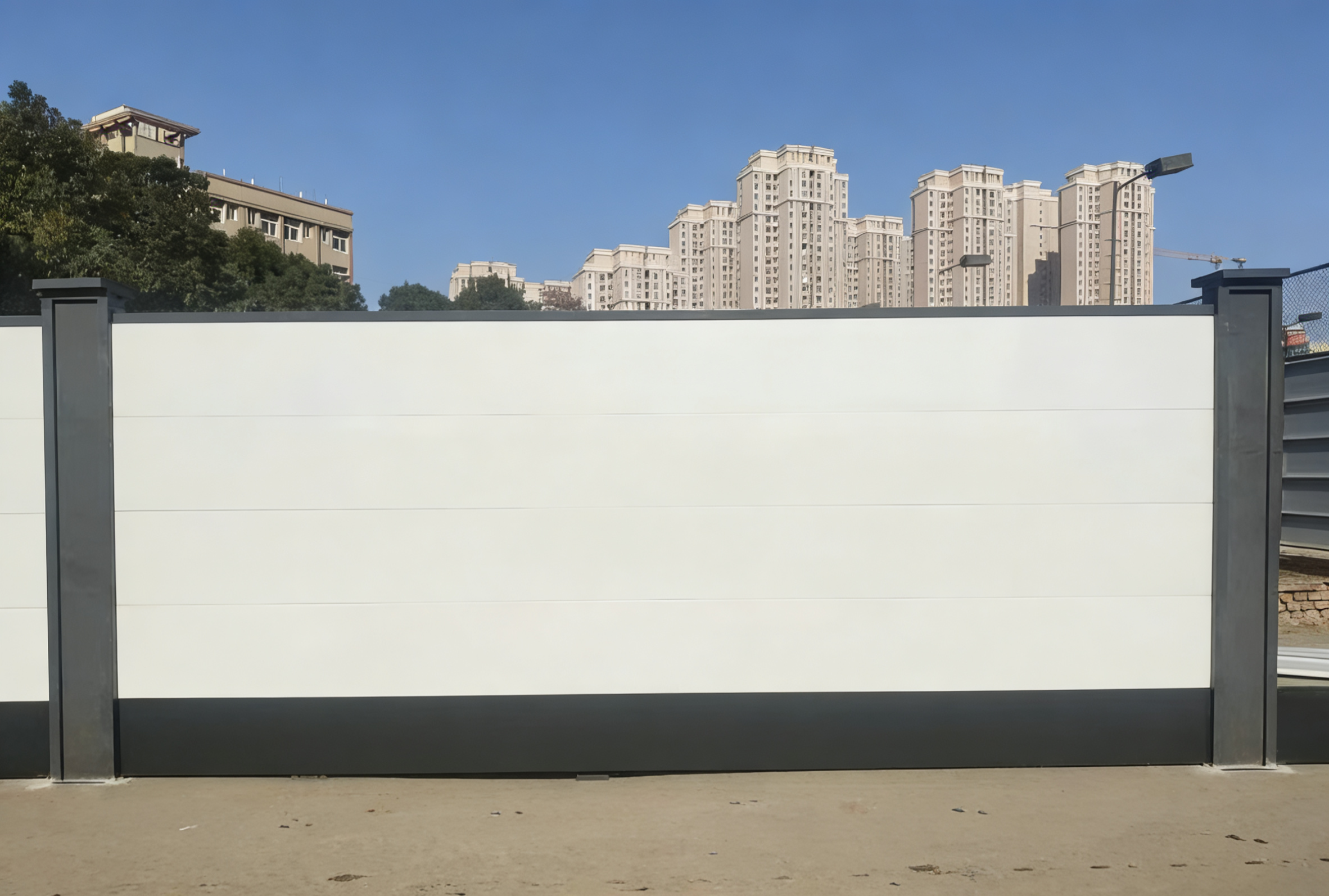 坚固的钢结构围挡应用