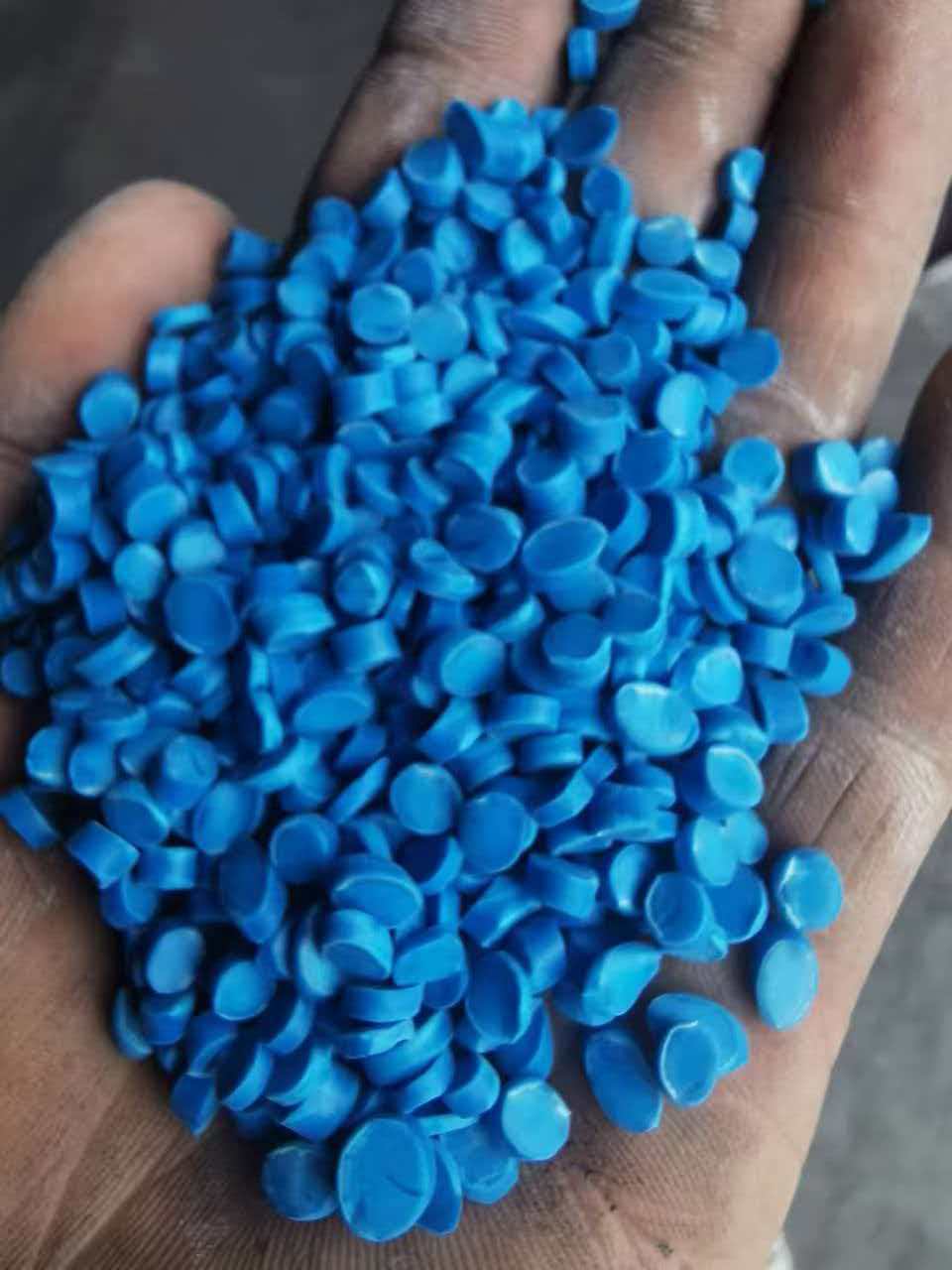 工厂内部生产场景