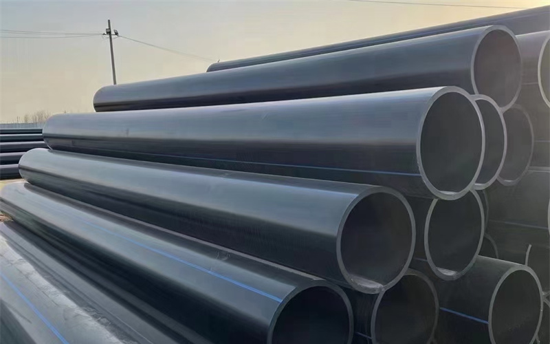 現(xiàn)代化管道生產(chǎn)車間