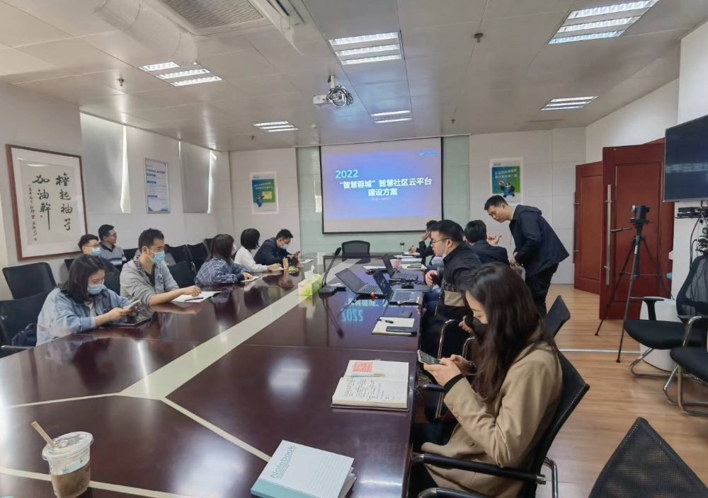 �ɶ�������AI���ػ�Ӧ�����۳������ѡ��һ����ʵ�Ĳɹ��ο�