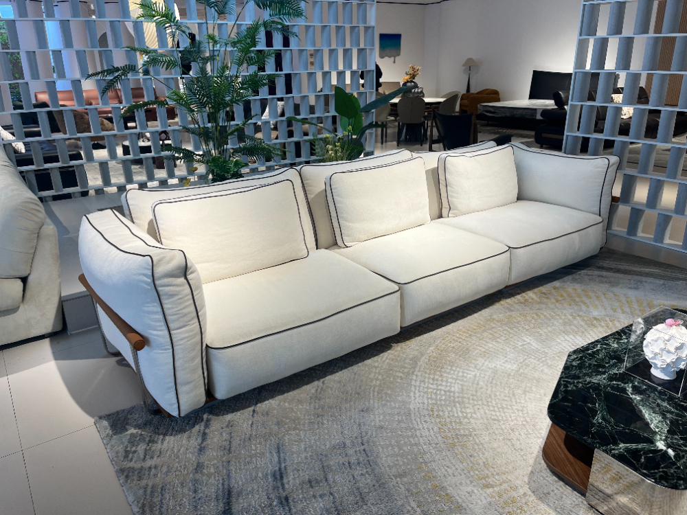 b73e1387-cc63-41aa-8bed-bfcd5664baf4.jpg