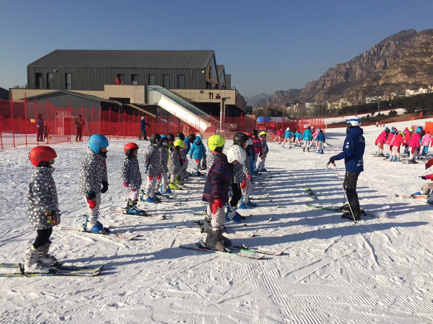 石京龙滑雪场阳坡景观