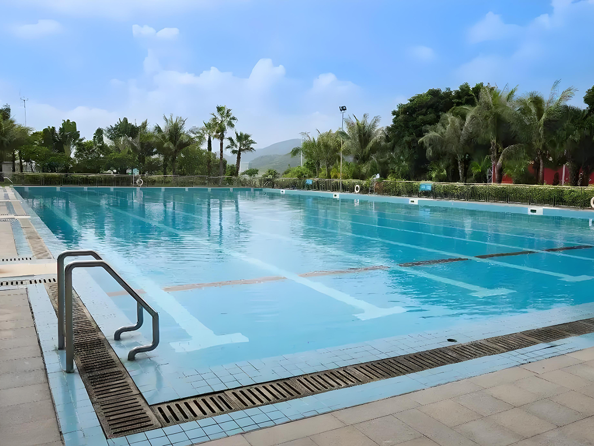 泳池设备安装示例