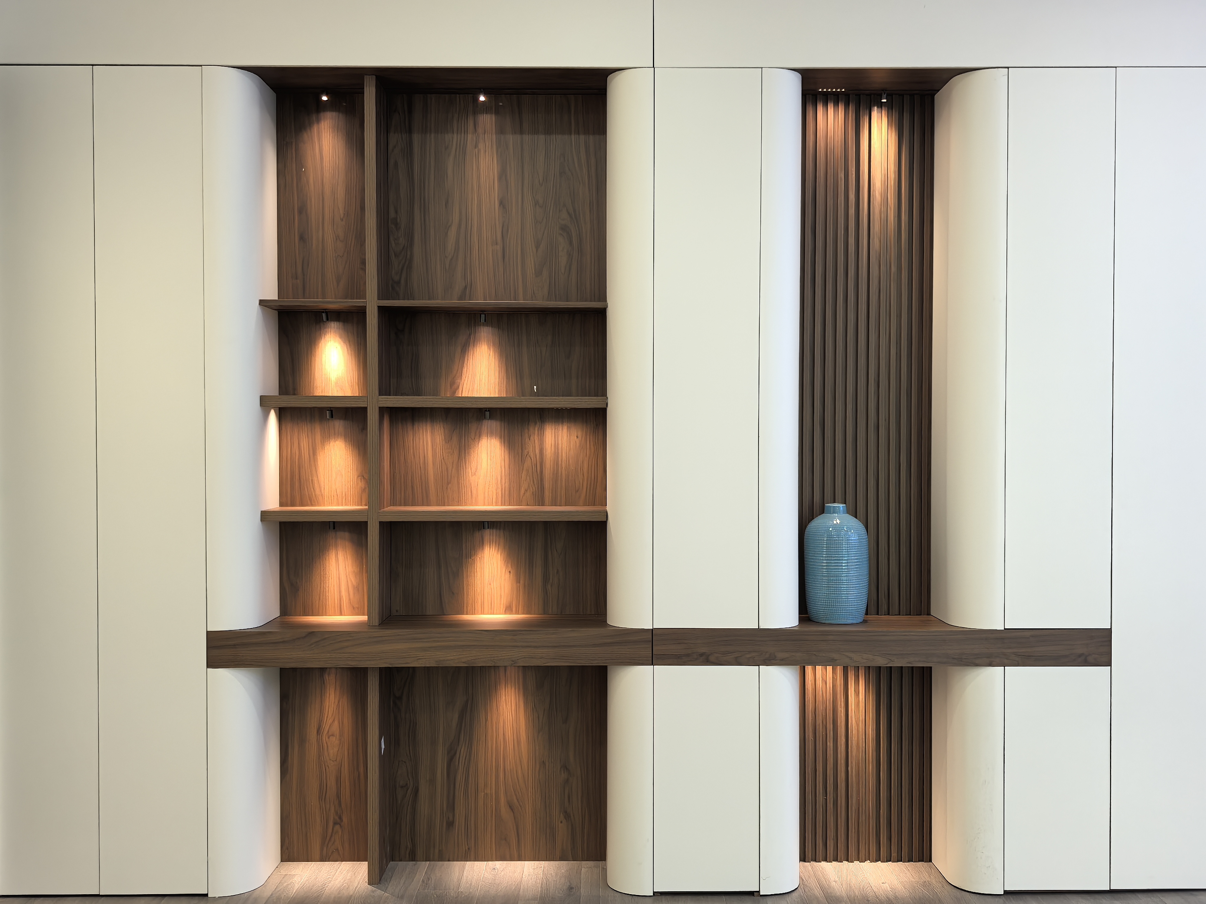 现代简约风格电视柜案例