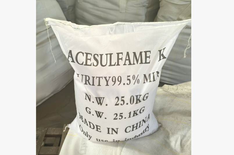 现代化工生产与质检场景示意