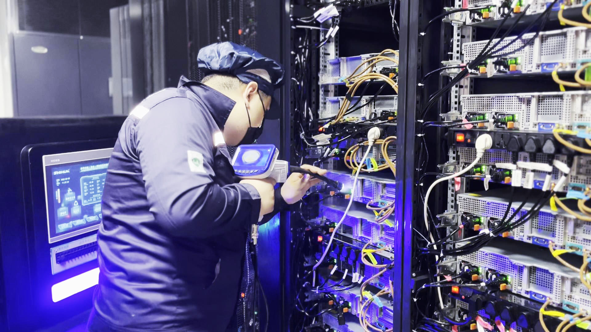 带电清洗作业现场安全施工实景